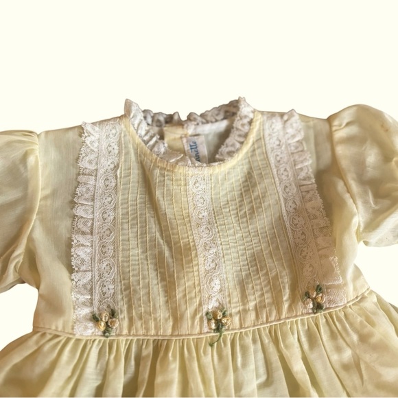 VTG Nanette 60’s Toddler Yellow Dress 2/3T Lace Puff Sleeve Empire Waist Bow - Picture 3 of 8